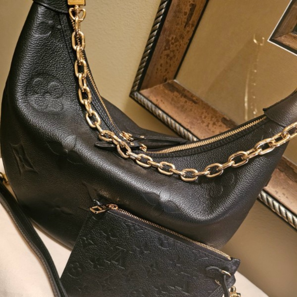 Louis Vuitton Loop Hobo GM black emprentite leather